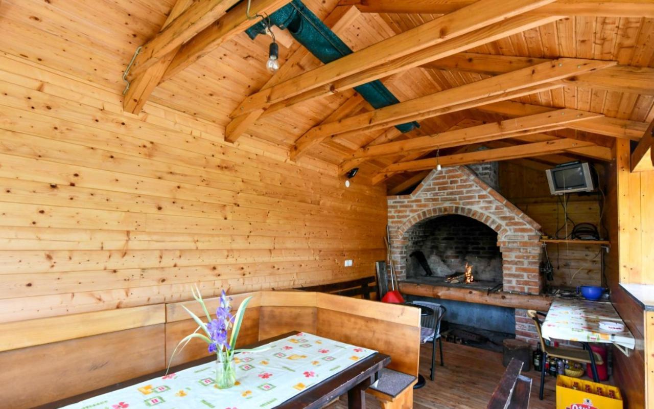 House Krizmanic Hotel Grabovac Kültér fotó