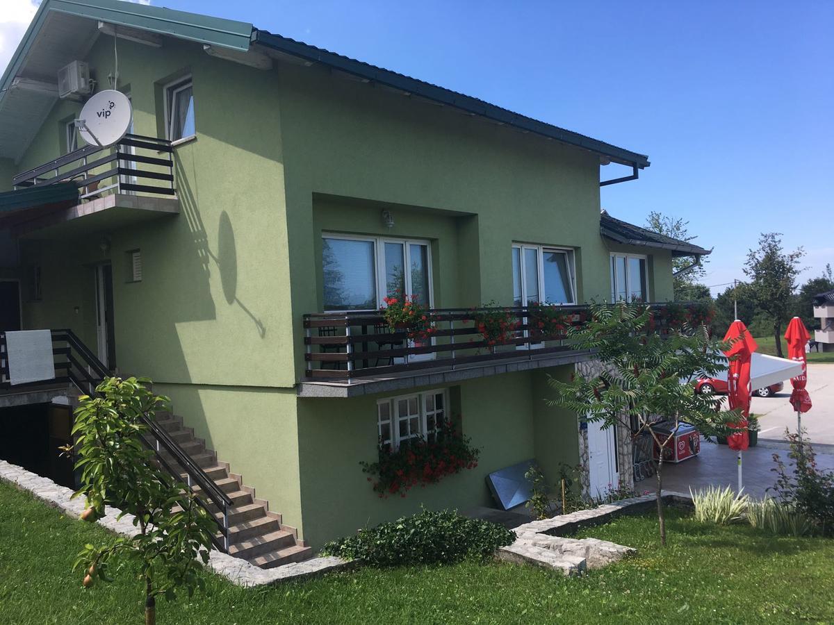 House Krizmanic Hotel Grabovac Kültér fotó